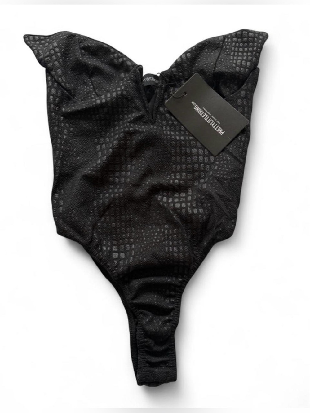 NWT PrettyLittleThing Black Faux Leather Croc Deep V Bodysuit | USA Size: 4